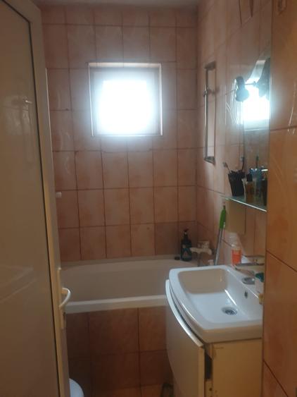 Casă cu 4 camere cu Canalizare în Peninsula