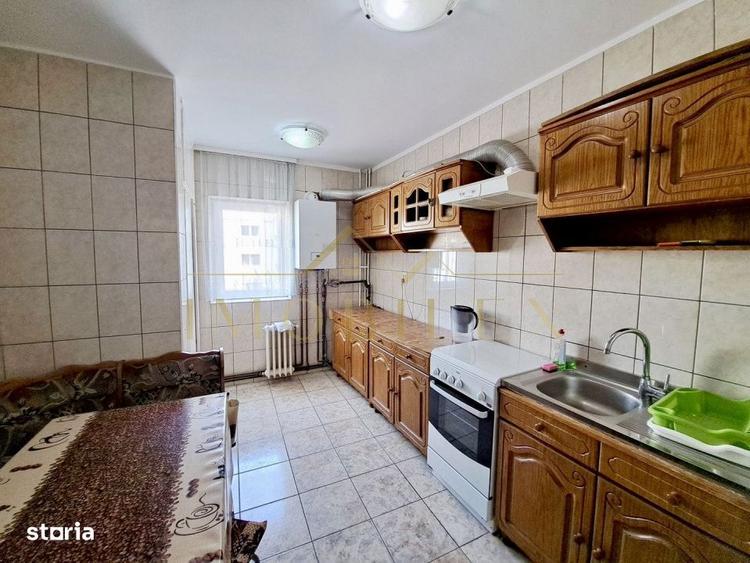Apartament cu 4 camere, mobilat în Zorilor