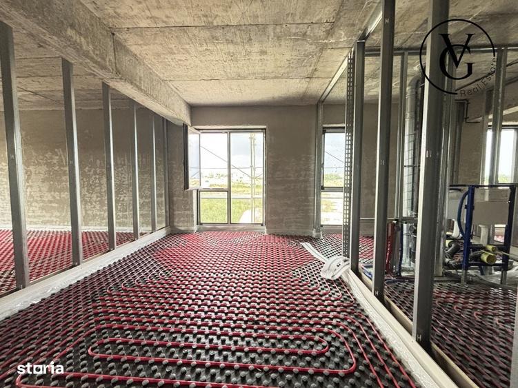 Apartament cu 4 camere decomandat în Central