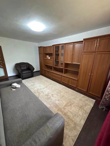 Apartament cu 2 camere decomandat în Galata