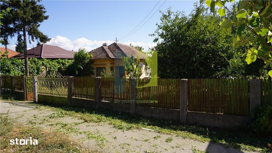 Teren de 3393 mp, în Podari
