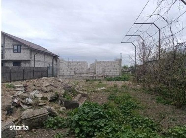 Teren de 2687 mp, în Corbii Mari
