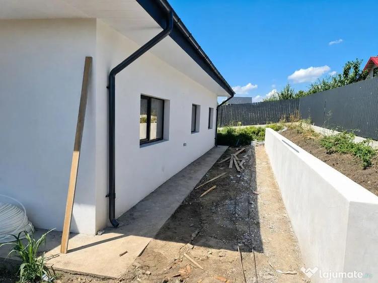 Casă cu 4 camere cu Teren 405 Mp în Vorovești