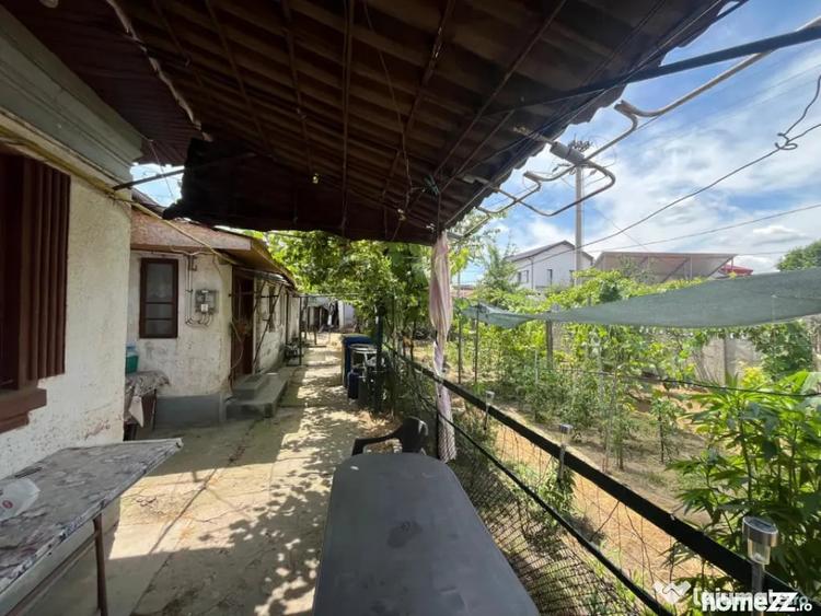 Casă cu 5 camere cu Teren 468 Mp în Central