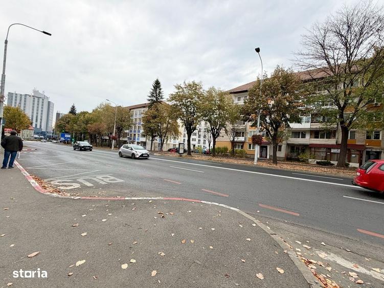 Apartament cu 3 camere decomandat în Central