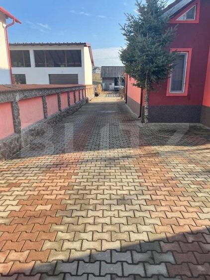 Casă individuală cu 4 camere cu Canalizare în Exterior Vest