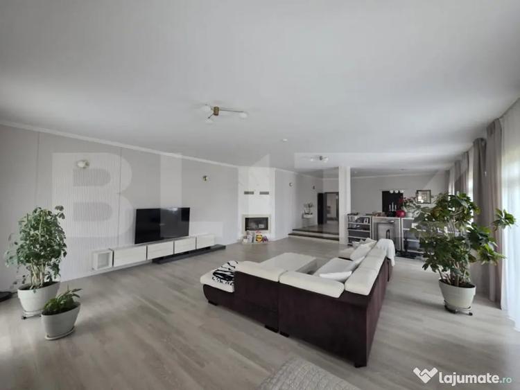Vila de lux cu 380mp utili in Reghin - 14