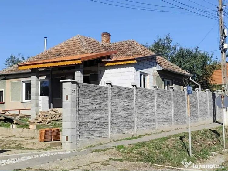Casă cu 2 camere în Crestur
