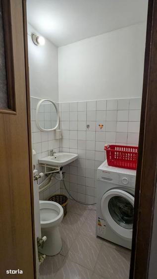 Apartament cu 3 camere decomandat în Nerva Traian