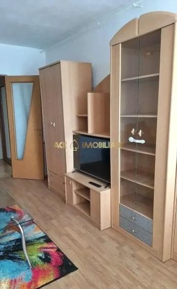 Apartament cu 2 camere decomandat, mobilat în Titan