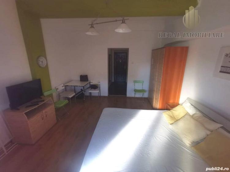 Garsonieră decomandată, mobilată în Romană