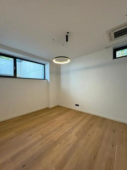 Apartament cu 3 camere decomandat în Floreasca