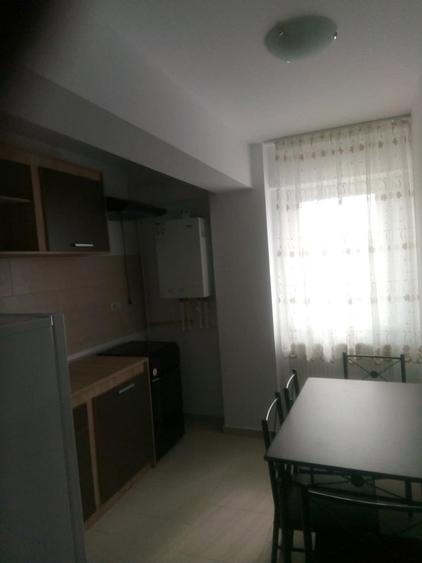 Apartament cu 2 camere semidecomandat în Cug