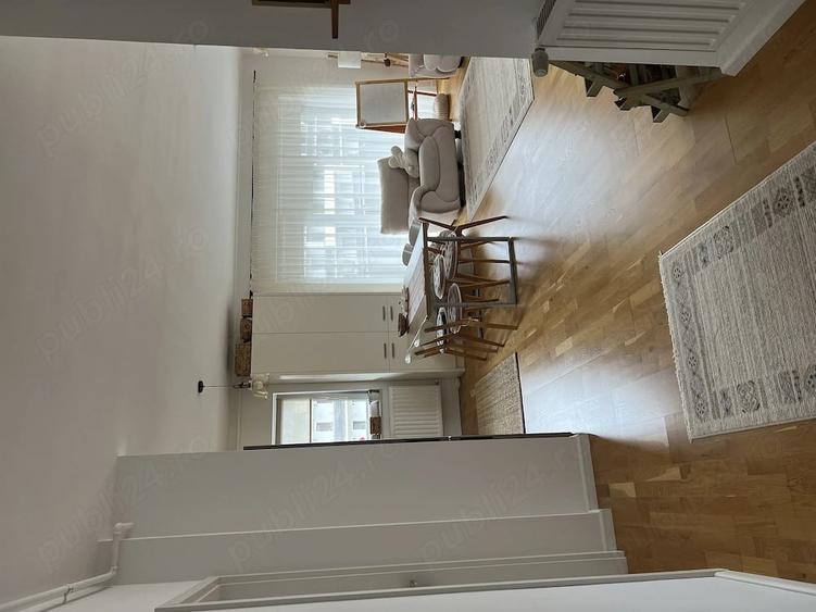 Apartament cu 3 camere decomandat în Bună Ziua