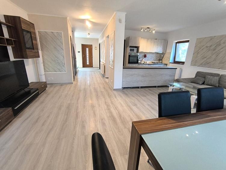 Duplex cu 4 camere cu Canalizare în Dumbrăvița