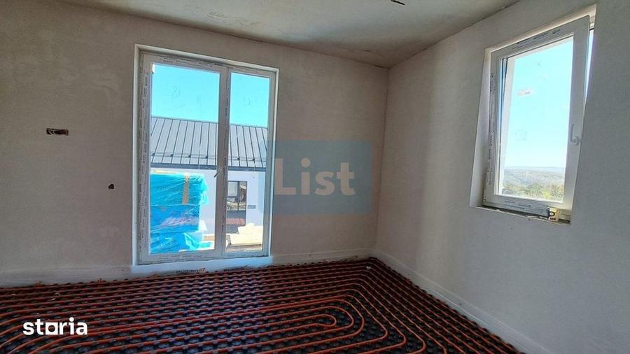 Casă cu 4 camere cu Teren 350 Mp în Apahida