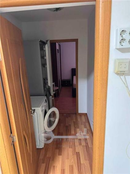 Apartament cu 2 camere semidecomandat în Galata