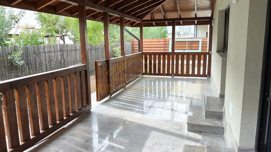 Casă individuală cu 5 camere cu Canalizare în Central