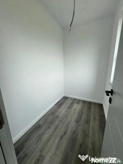 Casă cu 4 camere cu Teren 420 Mp în Săsar