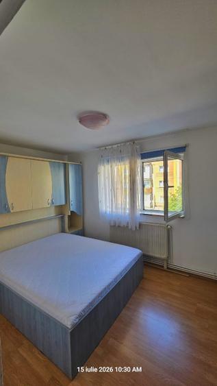 Apartament cu 2 camere semidecomandat în Cetate