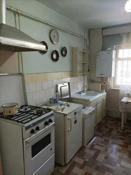Apartament cu 2 camere decomandat în Decebal