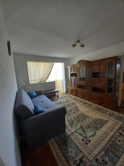 Apartament cu 2 camere semidecomandat în Șagului