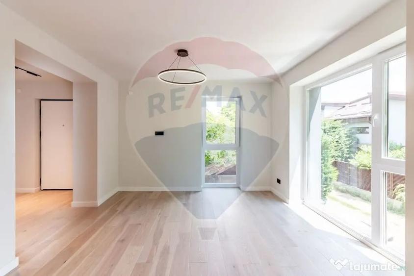 Casă cu 9 camere cu Teren 532 Mp în Băneasa