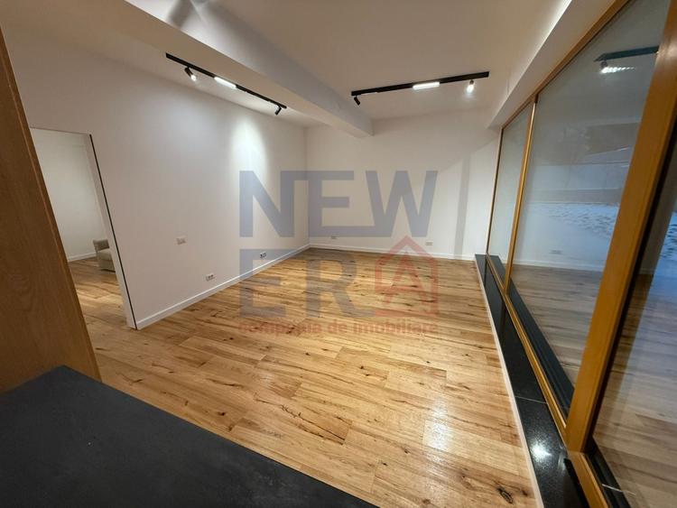 Apartament cu 3 camere semidecomandat în Domenii