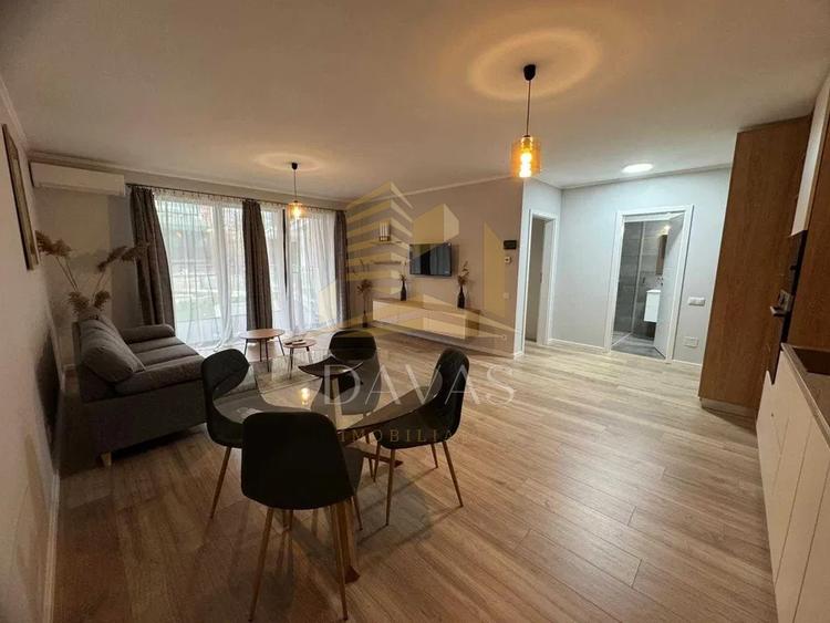 Apartament cu 2 camere semidecomandat, mobilat în Semicentral