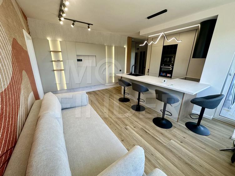 Apartament cu 3 camere semidecomandat, mobilat în Florești