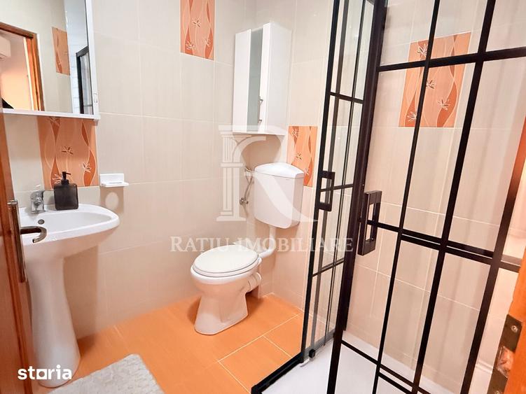 Casă cu 4 camere cu Teren 799 Mp în Sânmartin