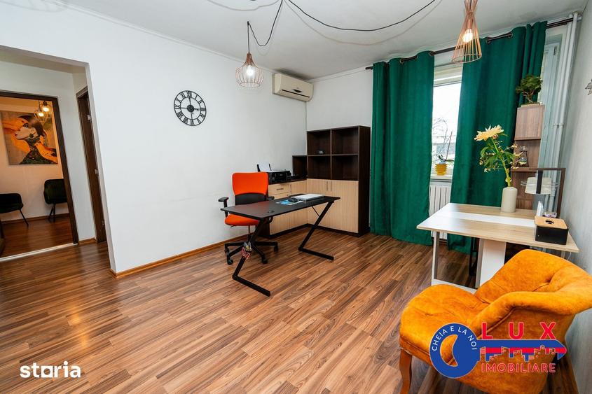 Spațiu comercial, de 47 mp, în Piața Veche