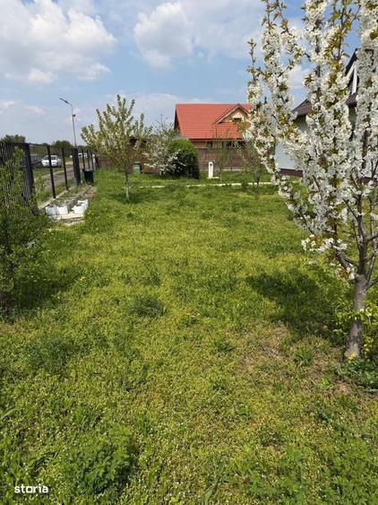 Casă cu 4 camere cu Teren 600 Mp în Tărtășești