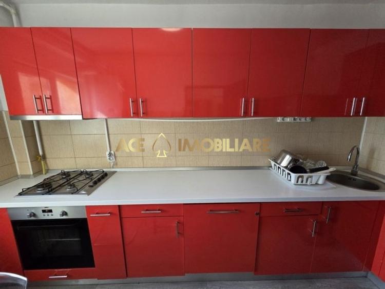 Apartament cu 3 camere decomandat, mobilat în Colentina