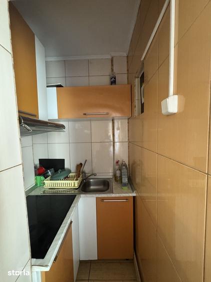 Apartament cu 3 camere în Traian