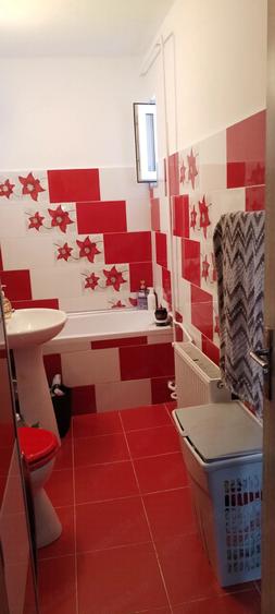 Apartament cu 3 camere decomandat în Fortuna