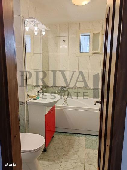 Apartament cu 3 camere decomandat, mobilat în Girocului