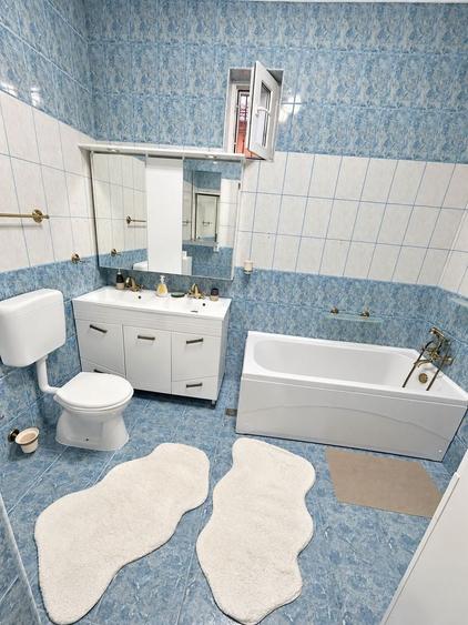 Casă individuală cu 3 camere cu Canalizare în Central
