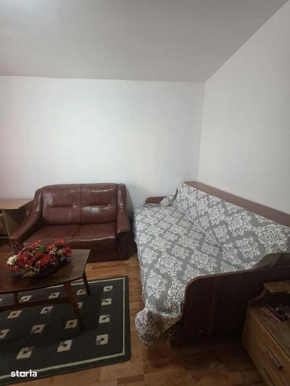 Garsonieră decomandată în Central