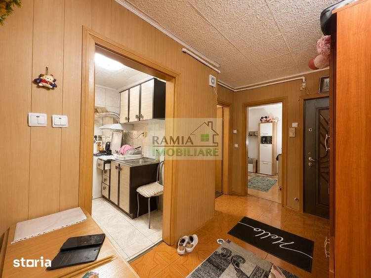 Apartament cu 2 camere decomandat în Noua
