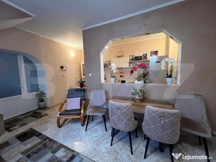 Casă cu 6 camere cu Teren 345 Mp în Titulescu