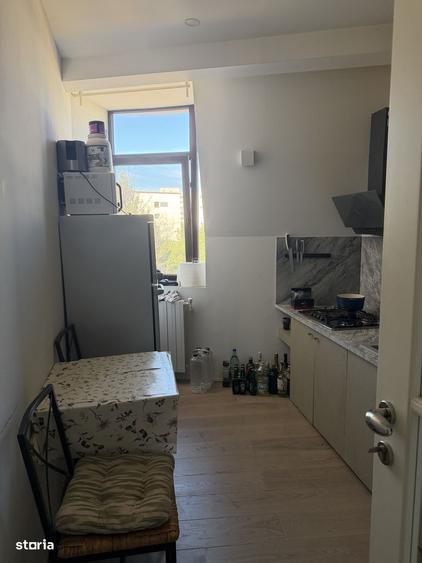 Apartament cu 3 camere, mobilat în Gara de Nord