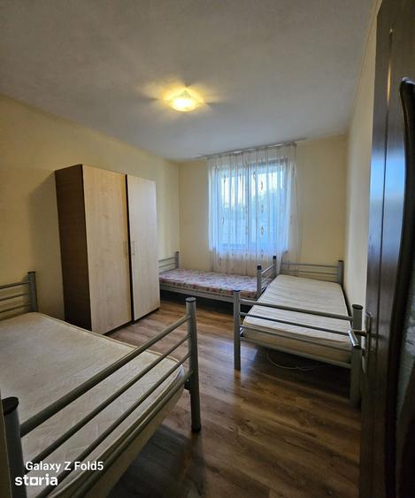 Casă cu 5 camere cu Teren 500 Mp în Central