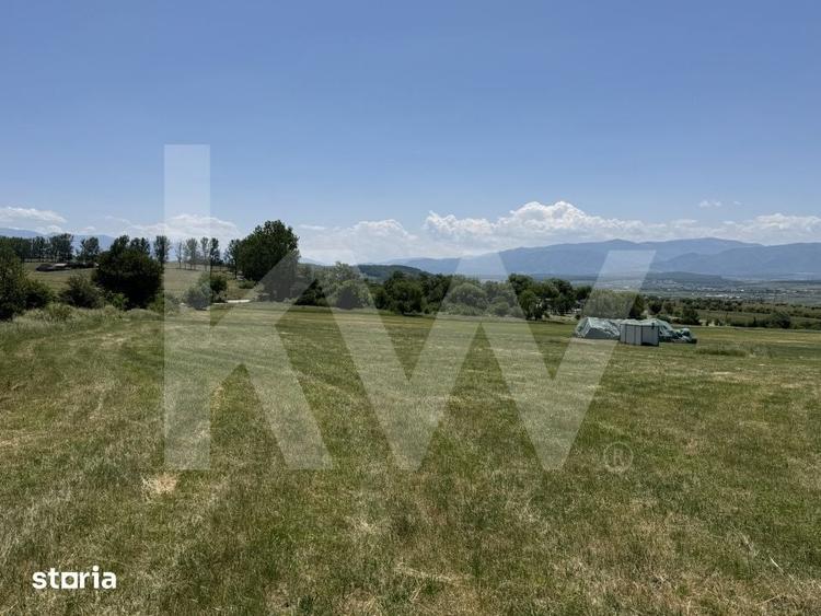 Teren de 2000 mp, în Șelimbăr