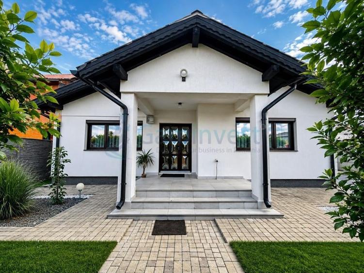Casă individuală cu 3 camere cu Canalizare în Sântandrei