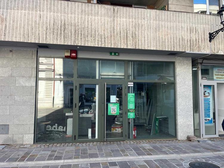 Spațiu comercial, de 90 mp, în Exterior Vest