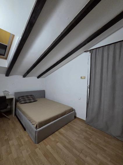 Apartament cu 2 camere semidecomandat în Florești