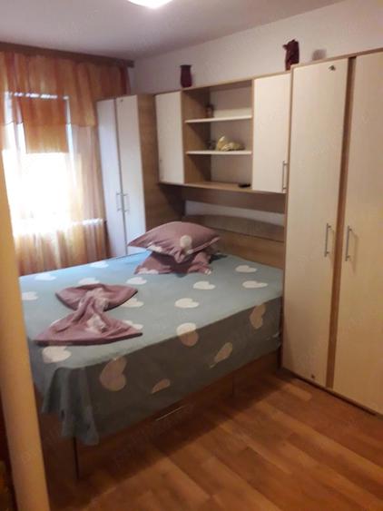 Apartament cu 3 camere semidecomandat în Tomis Nord