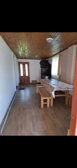 Casă cu 3 camere în Lunca