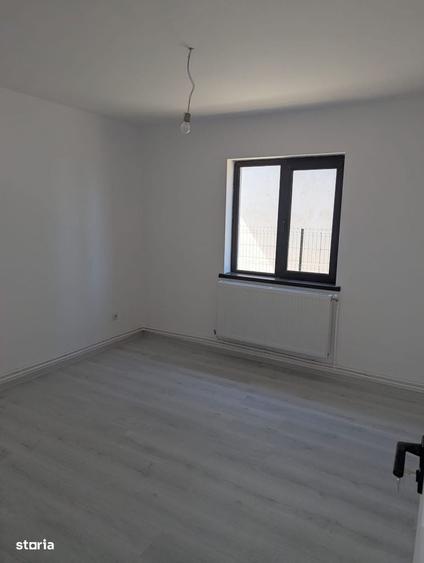 Casă cu 4 camere cu Teren 352 Mp în Valu lui Traian